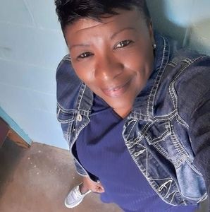 Meet your Posher, Deanette